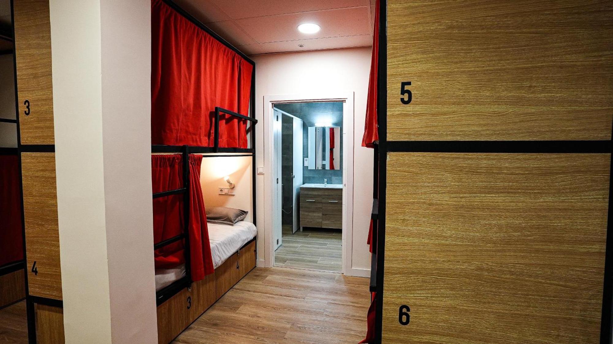 Fit Hostel Madrid Esterno foto