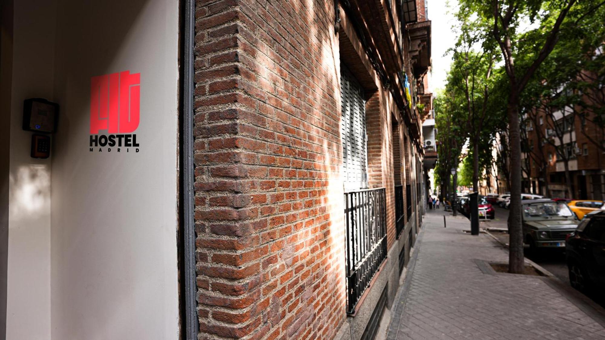 Fit Hostel Madrid Esterno foto