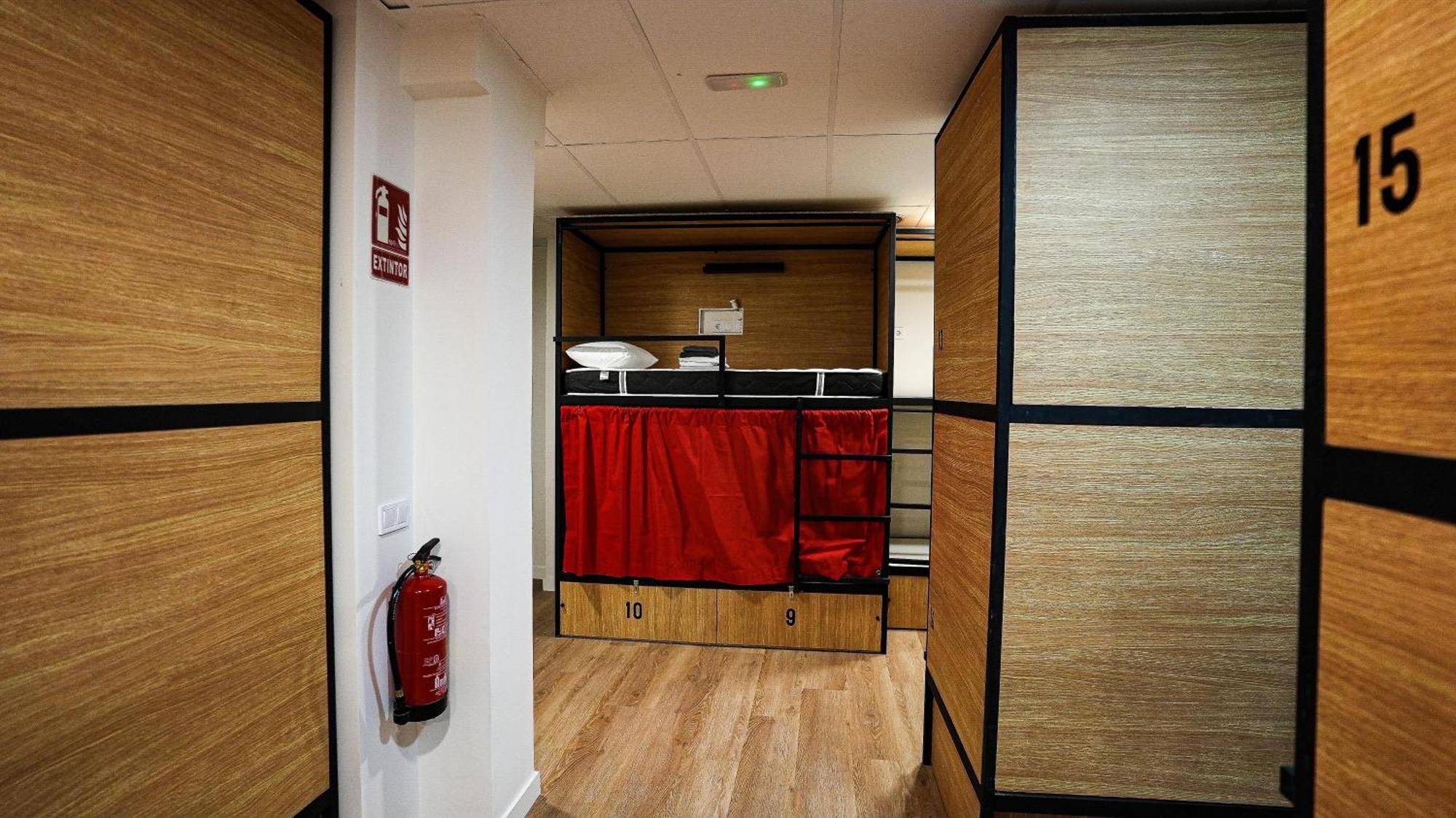Fit Hostel Madrid Esterno foto